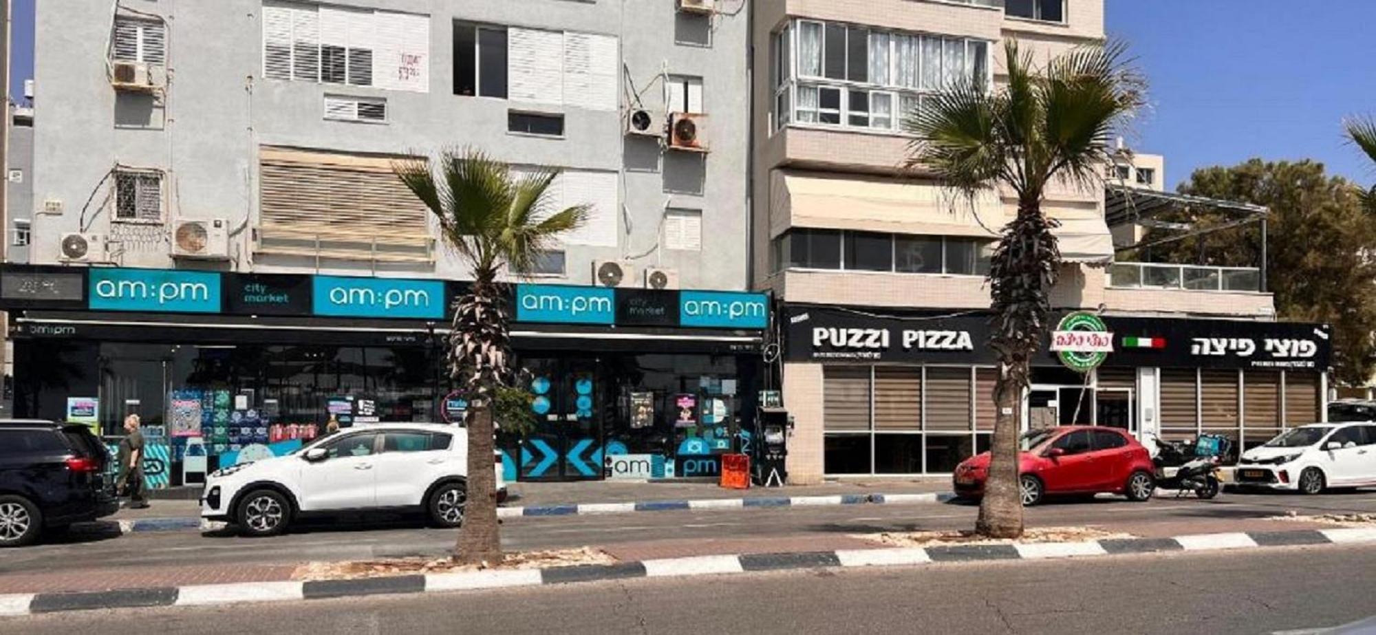 דירת 5 חדרים מול הים Lejlighed Bat Yam Eksteriør billede